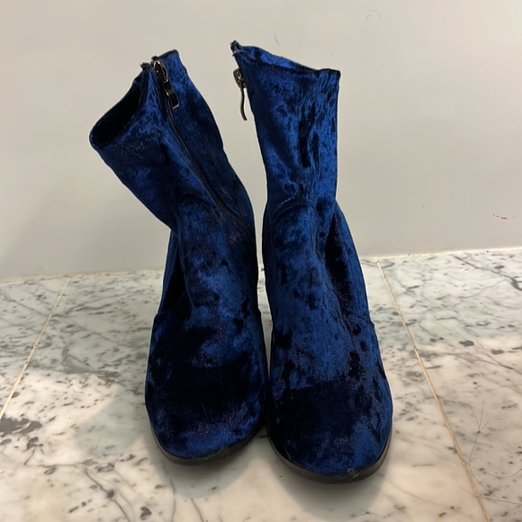 Blue Velvet Steve Madden Boots - Picture 2 of 5
